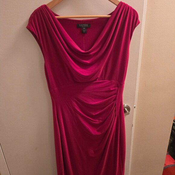 Dress - Picture 1 of 3